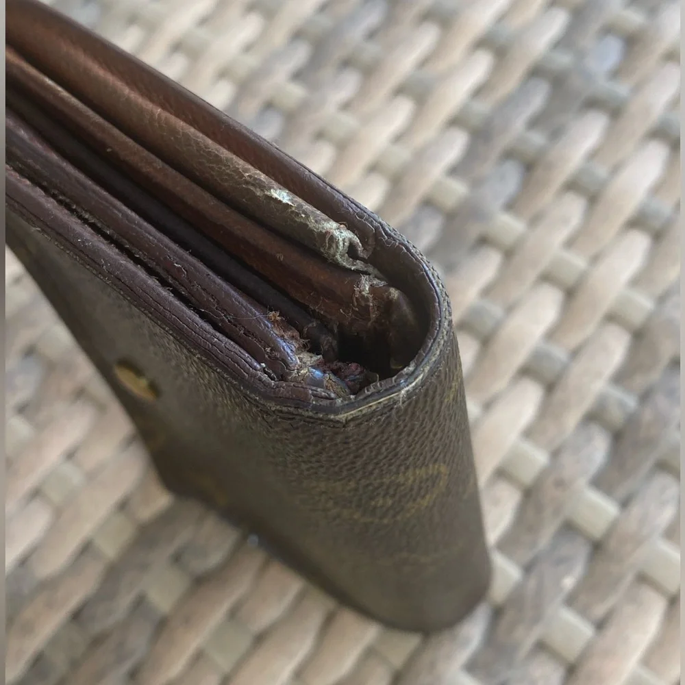 Louis Vuitton Monogram Tresor Vintage Wallet - Picture 13 of 16